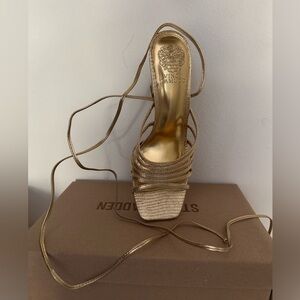 Vince Camuto Gold Tie Up Roselian Sandal Size 8.5